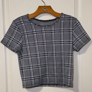 American Eagle Outfitters Women’s Plaid Baby Tee Size Medium NWOT